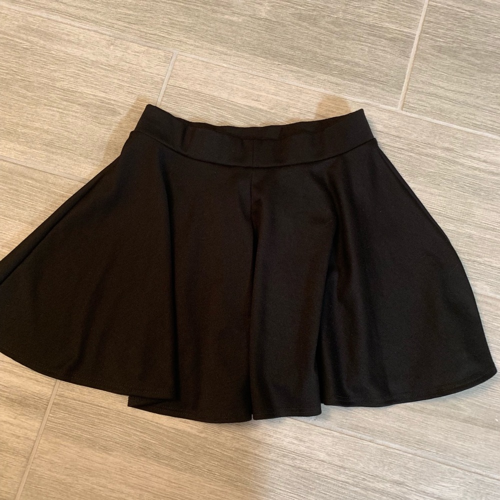 Shasa black skirt - Picture 6 of 6